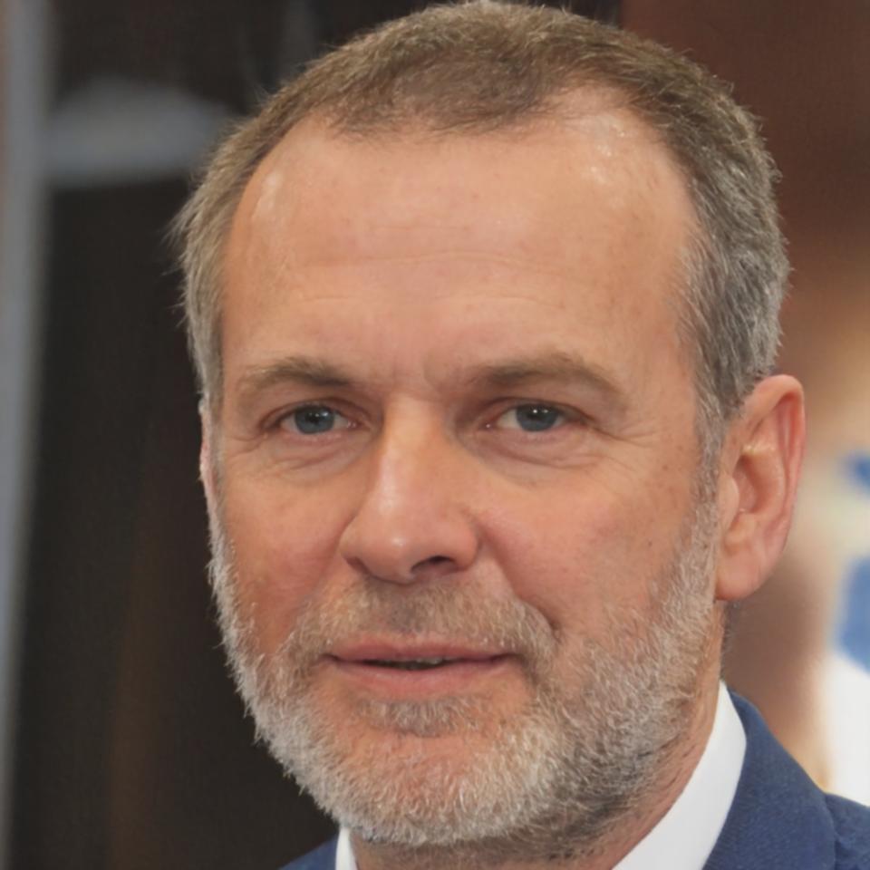 Dr. Matthias Reinhardt, Finanzmodellierungsexperte